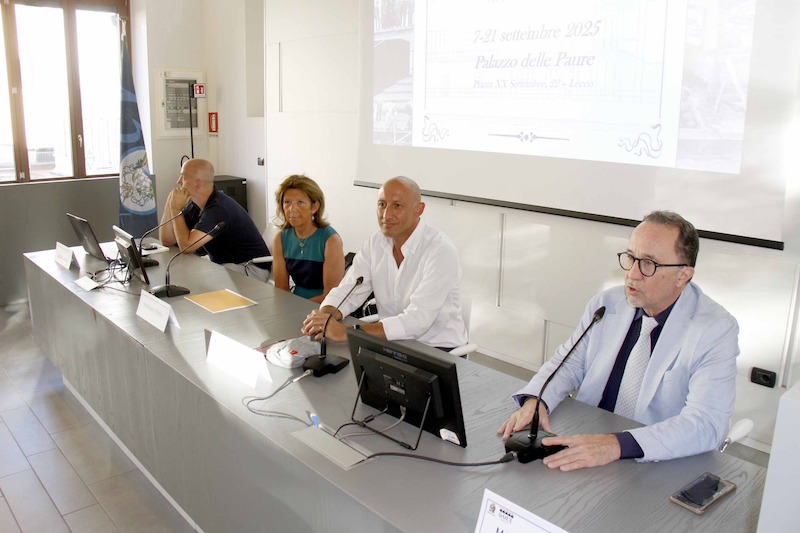 mostra canottieri 130 anni palazzo paure