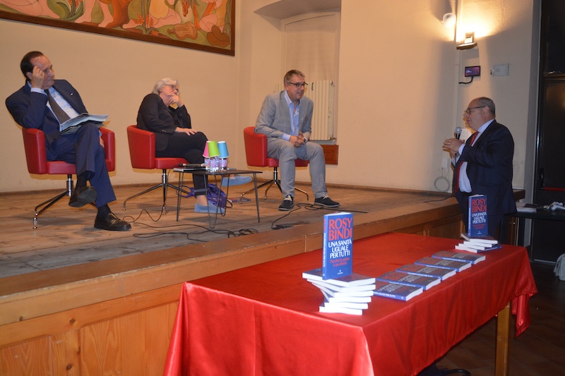 leggermente-rosy bindi