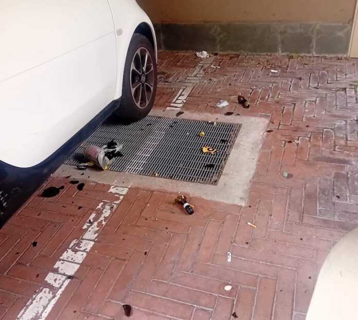 malavedo-condominio orme sullacqua-rifiuti-incuria-2025-3 abbandono rifiuti-malavedo