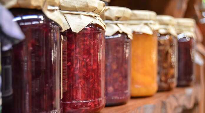 Botulino: sintomi, cause e i consigli per prevenire i rischi