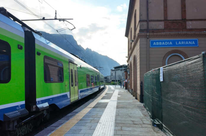La banchina rinnovata alla stazione di Abbadia