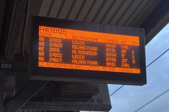 treni ritardo