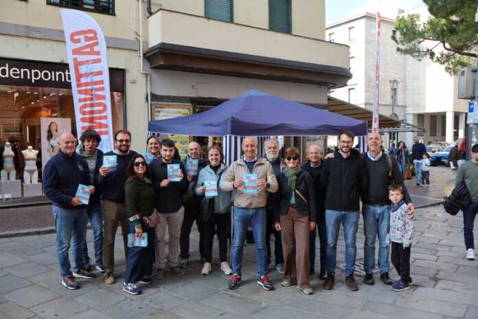 3elezioni-centrosinistra-gazebi-coalizione-gattinoni-via-roma-20251018 Elezioni centrosinistra coalizione gazebo via roma