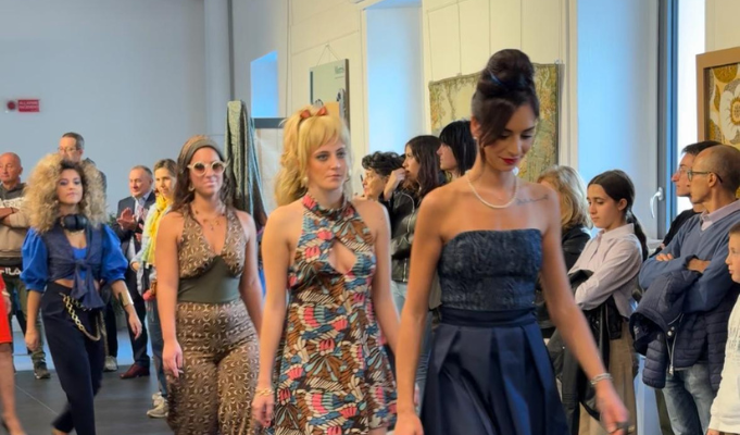 80voglia di artigianato-sfilata di moda-valmadrera-1