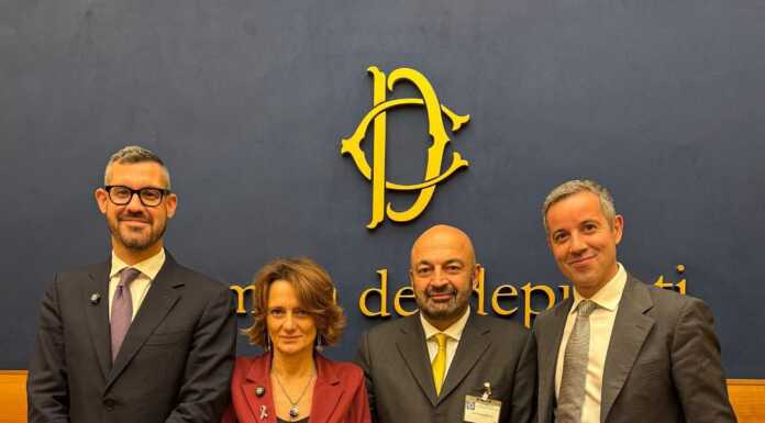 Azione presenta la proposta di legge per rafforzare i rapporti tra grandi e piccole imprese