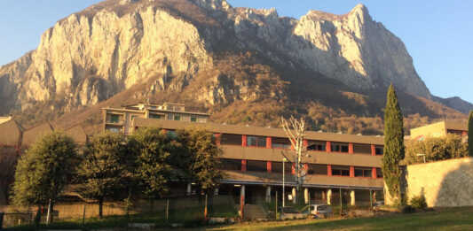 Scuola. Nuovo corso di studi in Design della moda al Medardo Rosso di Lecco Lecco Liceo artistico Medardo Rosso 20251003