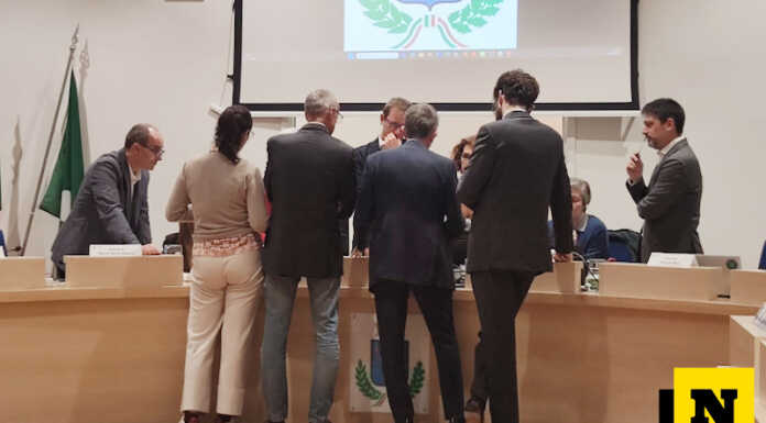 Merate, documenti in ritardo: rinviato il piano di diritto allo studio Merate consiglio comunale