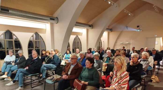 Officina Badoni gremita per gli incontri culturali del ciclo Archivi per Lecco Incontro sul Neogotico - Archivi per Lecco 2025