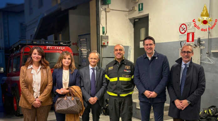 Il sottosegretario di Stato Nicola Molteni incontra i Vigili del Fuoco lecchesi