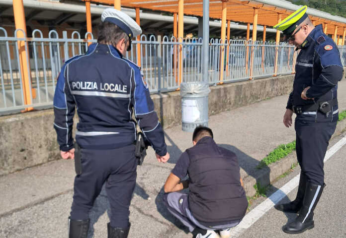 Olgiate_molgora_controlli_polizia_locale_silea_rifiuti