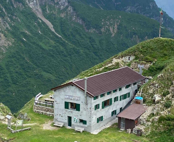 Soccorso Alpino Ponte Radio Rifugio Santa Rita (4) Rifugio Santa Rita