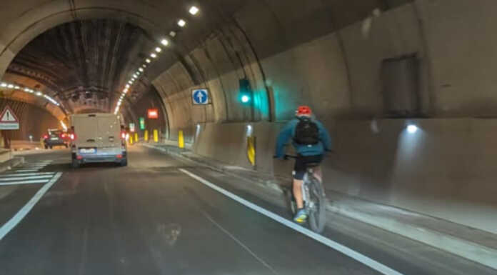 In bici sulla nuova Lecco-Ballabio, si moltiplicano le segnalazioni di comportamenti pericolosi