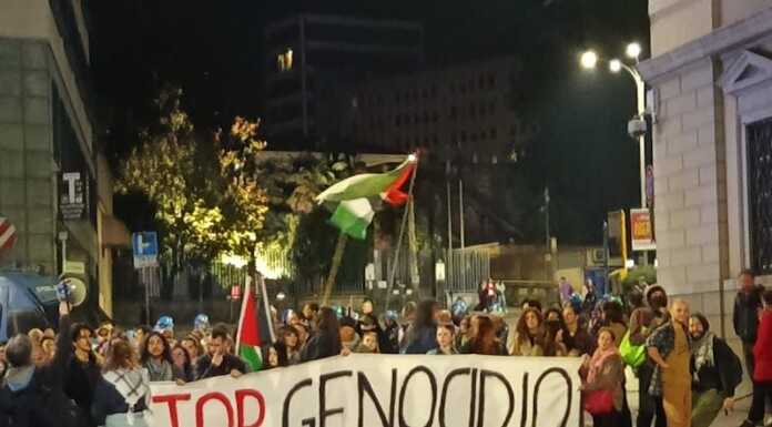 Presidio e corteo in centro per Gaza e la Freedom Flotilla: “La mobilitazione non si ferma”