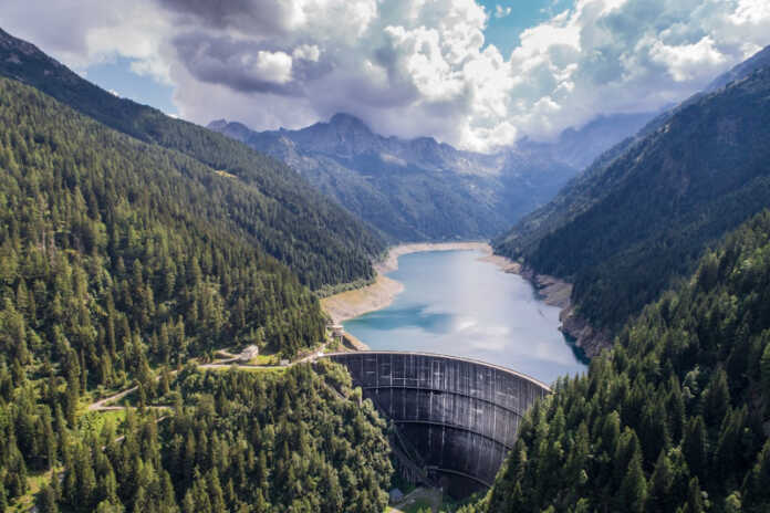 Dam,Wall,Of,Frera,,Val,Belviso,In,Valtellina.,Aerial,View Diga