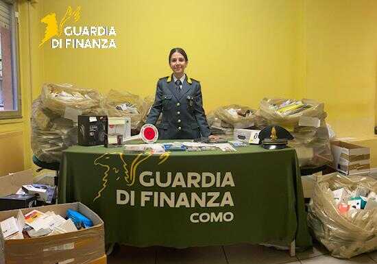 GdF Como: sequestrati 5794 articoli elettronici e accessori per telefonia non conformi