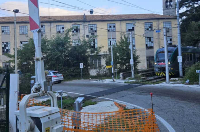 guasto passaggio a livello bellano caos