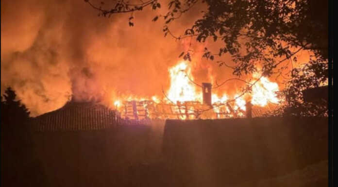 Grosso incendio a La Valletta Brianza, distrutto il monastero della Bernaga incendio monastero Bernaga