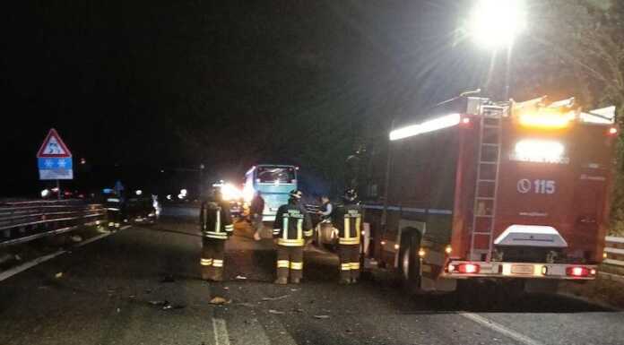 Incidente tra auto e pullman sulla Statale 36: due bambine ferite