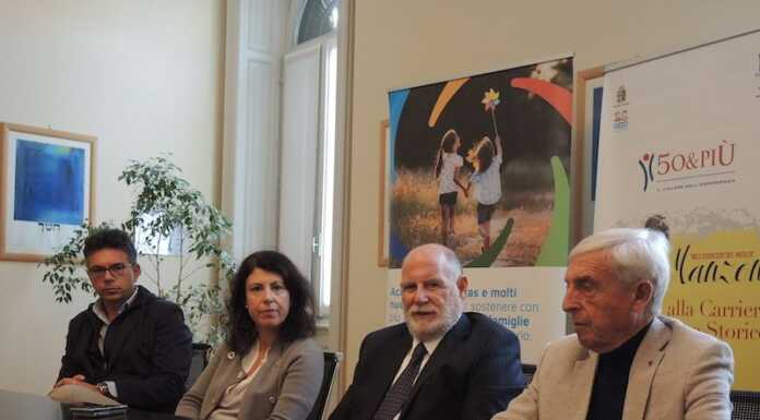 A Elisabetta Sgarbi il Premio Manzoni alla Carriera 2025