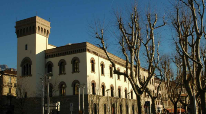 “Finzioni – Fotografie di scena”, la mostra di Federico Wilhelm arriva a Palazzo delle Paure Palazzo delle Paure