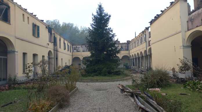 Monastero della Bernaga, dopo l’incendio parte la solidarietà: al via una raccolta fondi monastero bernaga