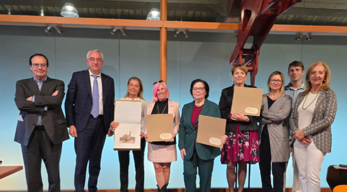 Valmadrera celebra il contributo di insegnanti e referente mensa Saluto Giunta