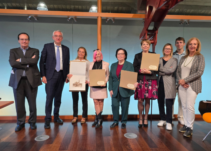 valmadrera-giunta-saluti-pensionamenti Saluto Giunta