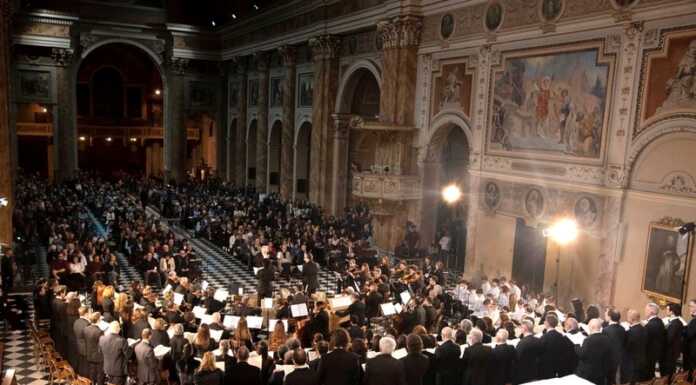 “Il Natale del Redentore”: a Lecco torna il grande Concerto di San Nicolò Concerto San Nicolò Lecco il Natale del Redentore accademia Corale