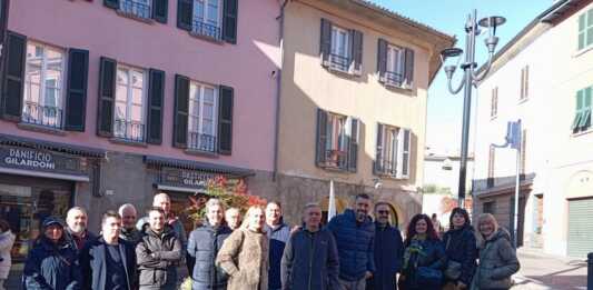 Elezioni 2026. Fasoli apre la sede elettorale: “Riparte il lavoro di squadra” Fasoli candidato sindaco il paese di tutti apertura sede elettorale