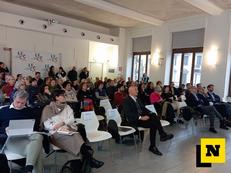 Progetto Cairoli 59 taglio del nastro abitare sociale Lecco