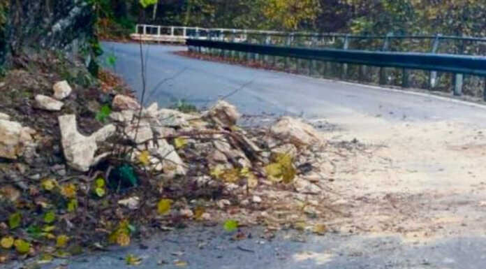 Dopo la frana resta chiusa la Strada Provinciale 62 tra Taceno e Pennaso