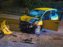 Incidente a Calolziocorte: auto si schianta contro un muro, soccorso un uomo