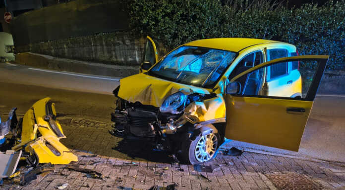 Incidente a Calolziocorte: auto si schianta contro un muro, soccorso un uomo