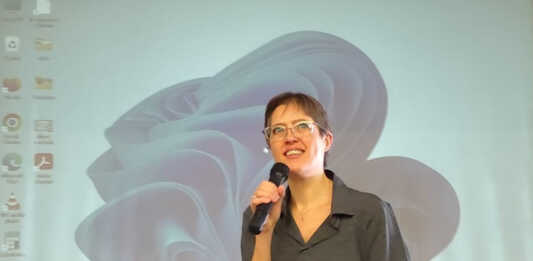 Scuola. Che successo per Vera Gheno nelle scuole lecchesi Lecco Liceo artistico Medardo Rosso Vera Gheno 20251105