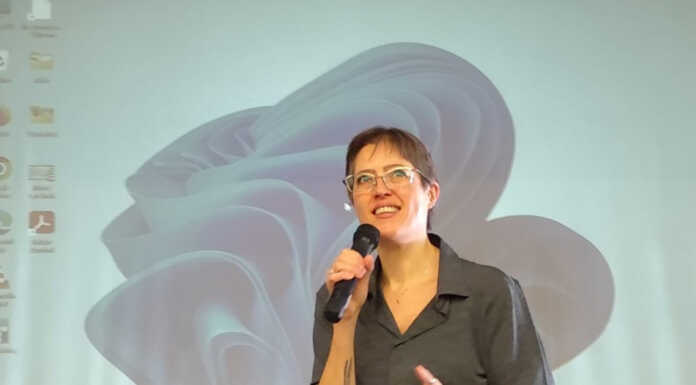 Scuola. Che successo per Vera Gheno nelle scuole lecchesi Lecco Liceo artistico Medardo Rosso Vera Gheno 20251105