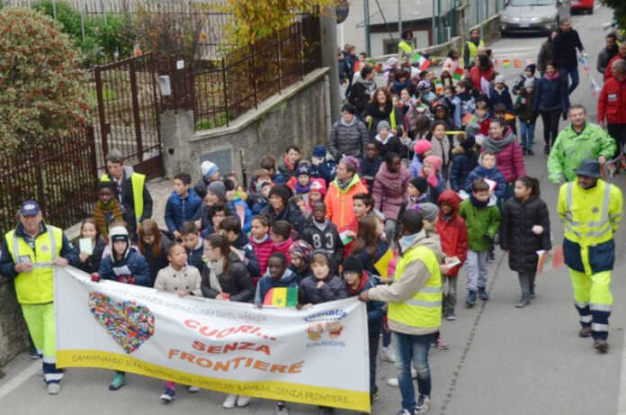 Marcia_diritti_Bambini_olginate_2018_3-1