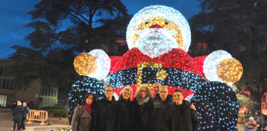 Merate, elfi e sfera magica di Natale in piazza sabato 13