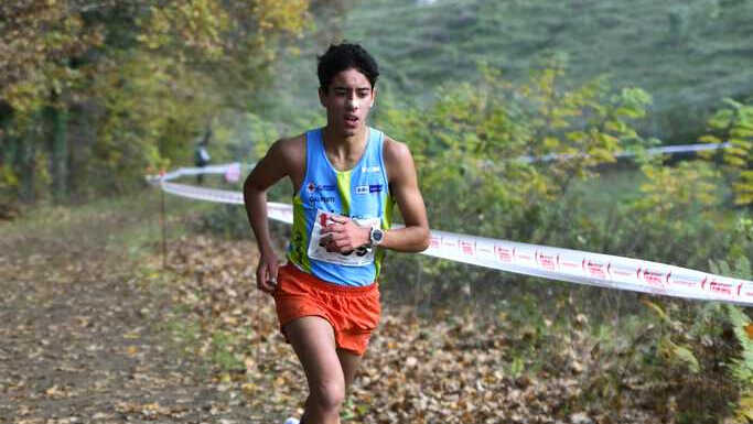 Corsa campestre. Rayan El Azzouzi (Cadetti) vince in volata la 93^ Cinque Mulini Rayan El Azzouzi