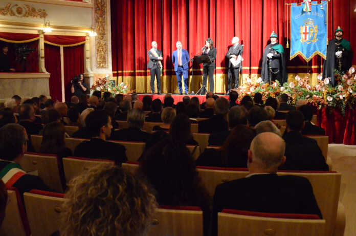 apertura teatro società lecco