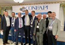 Camisa rieletto ai vertici di Confapi: confermata la linea per le Pmi da sinistra Paolo Bertoni, Davide Gianola, Enrico Vavassori, Cristian Camisa, Luigi Sabadini, Piero Dell'Oca, Marco Piazza, Luigi Rosa e Luigi Pescosolido