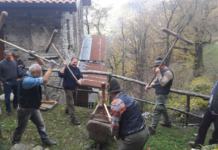 Erve, Nesolio: il borgo che resiste. Torna il rito delle castagne