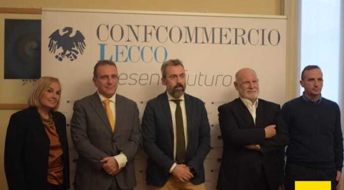 “Edicola mi piace”: un progetto per avvicinare i giovani a giornali cartacei e riviste Progetto edicole Confcommercio Lecco