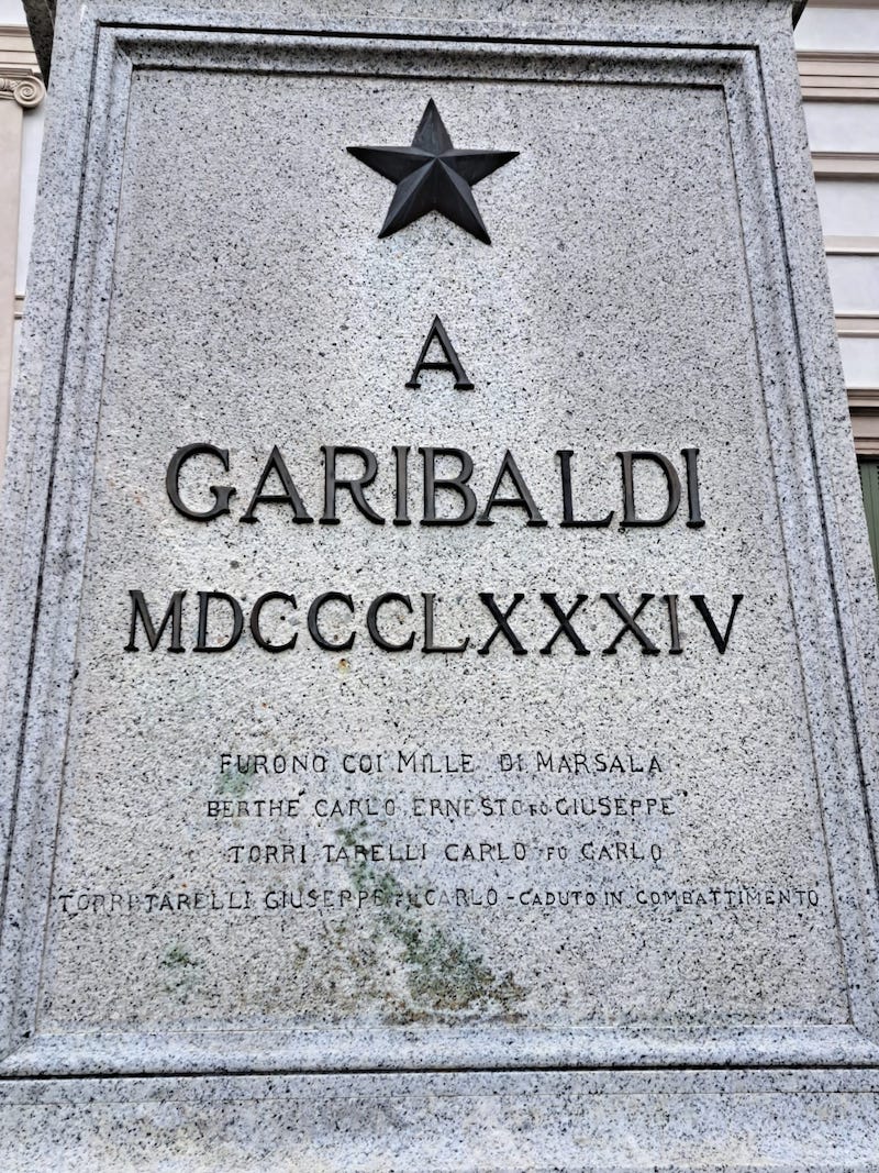 restauro monumento piazza garibaldi