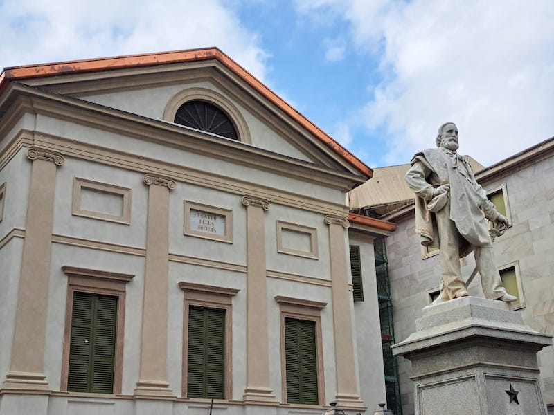 restauro monumento piazza garibaldi