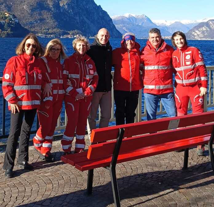 lecco-panchina rossa-cri-comune-2025-2