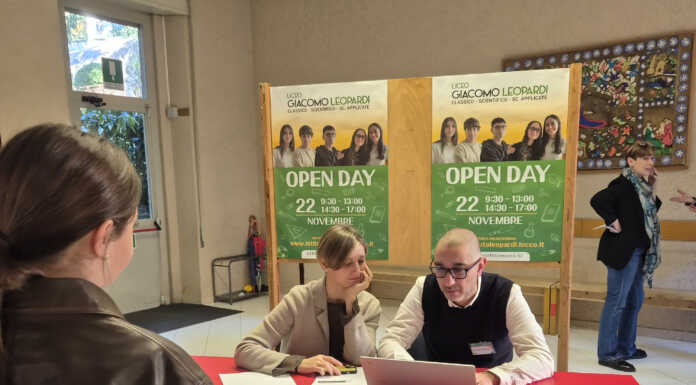 Open Day al Liceo Leopardi: laboratori, arte e filosofia per conoscere la scuola