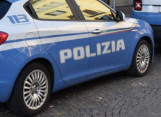 Como. Polizia ferma due giovani: uno denunciato, l’altro irregolare polizia