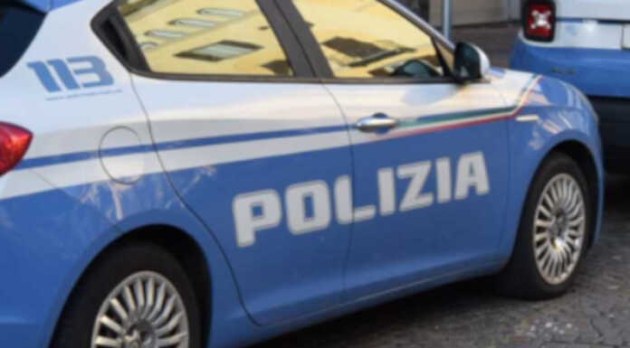 Como. Polizia ferma due giovani: uno denunciato, l’altro irregolare polizia