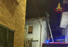 Primaluna, canna fumaria in fiamme: Vigili del Fuoco in azione Vigili del Fuoco incendio canna fumaria cortabbio primaluna valsassina