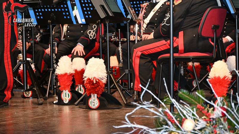 Carabinieri Lecco 30° anniversario teatro società
